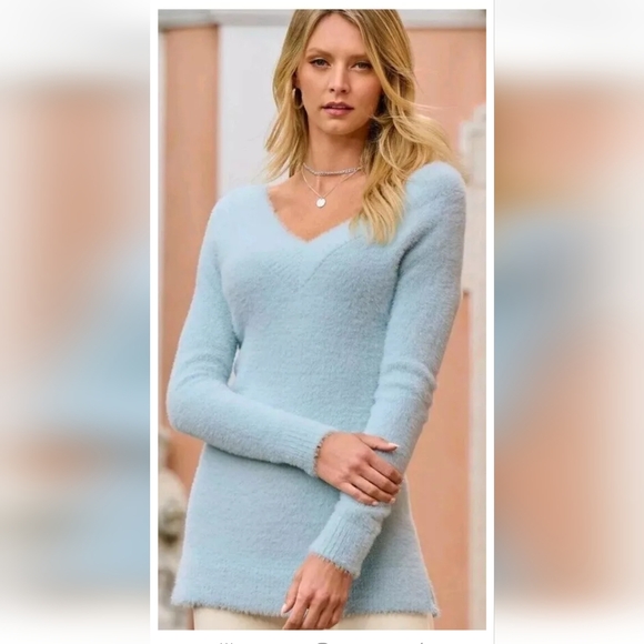 Boston Proper Baby Blue V-neck Pullover Soft Fuzzy Eyelash Sweater  Sz Small - Picture 1 of 8